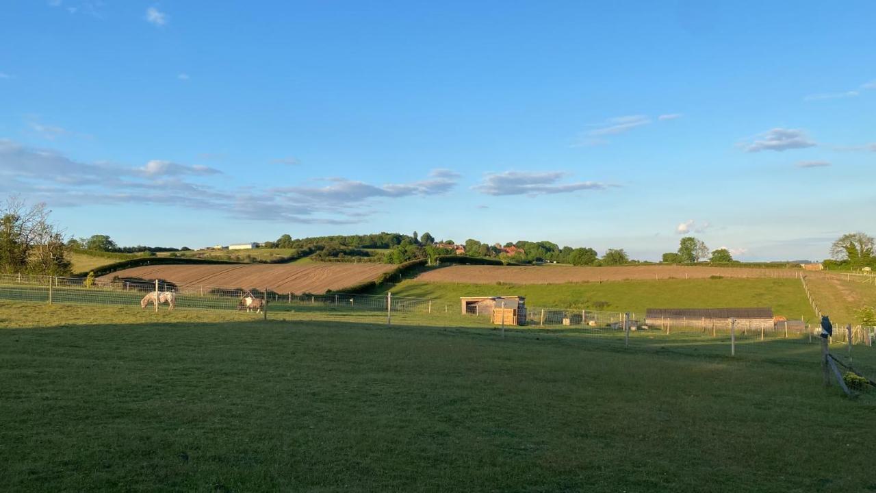 King Richard'S Luxury Lodge - Sleeps Up To 8 ,Dog Friendly ,Near Sherwood Forest At Fairview Farm In Nottingham Set In 88 Acres And Great For Groups,Family Gatherings,Corporate Events Eksteriør billede