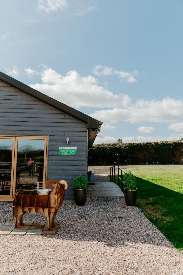 King Richard'S Luxury Lodge - Sleeps Up To 8 ,Dog Friendly ,Near Sherwood Forest At Fairview Farm In Nottingham Set In 88 Acres And Great For Groups,Family Gatherings,Corporate Events Eksteriør billede