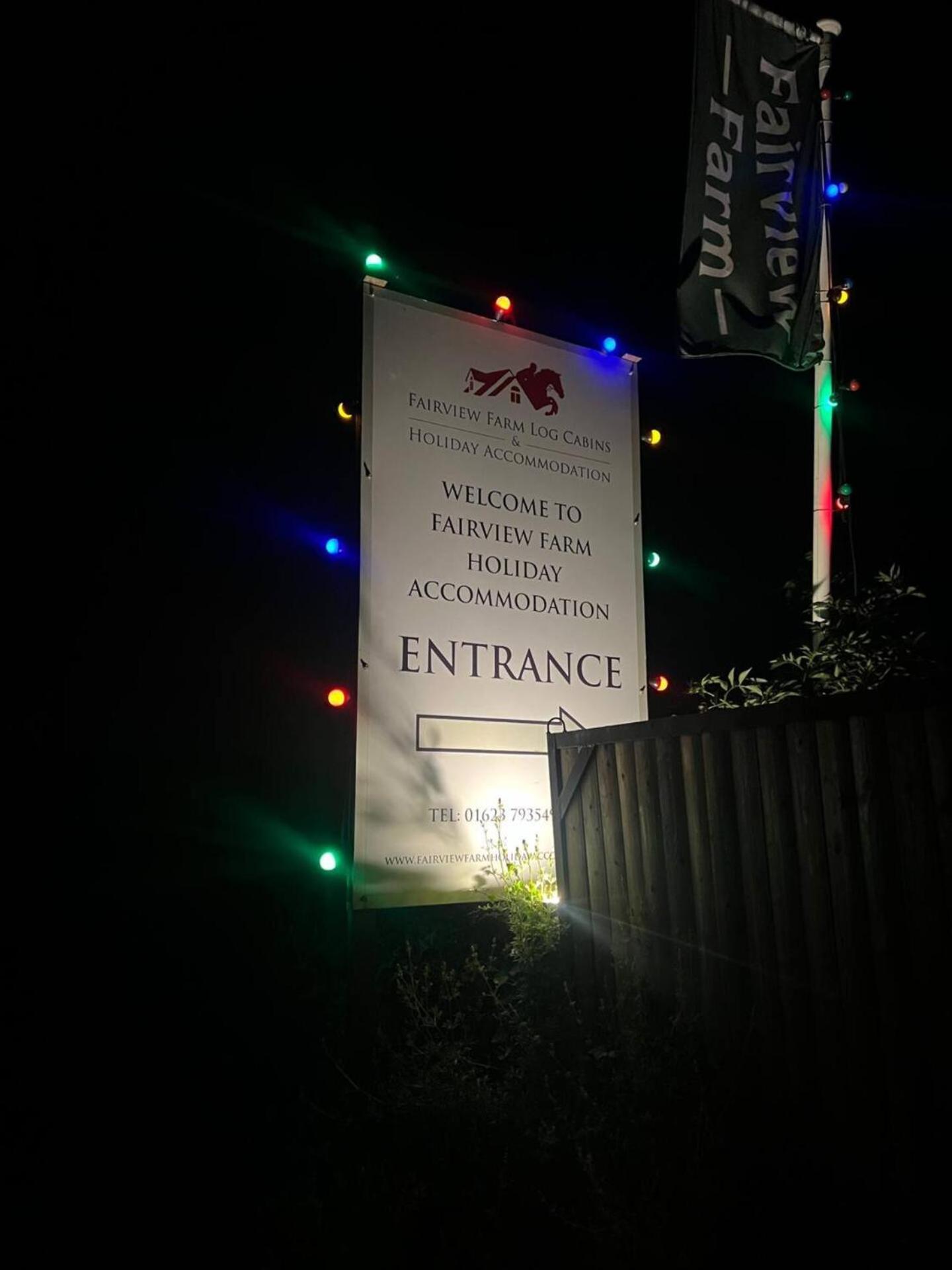 King Richard'S Luxury Lodge - Sleeps Up To 8 ,Dog Friendly ,Near Sherwood Forest At Fairview Farm In Nottingham Set In 88 Acres And Great For Groups,Family Gatherings,Corporate Events Eksteriør billede