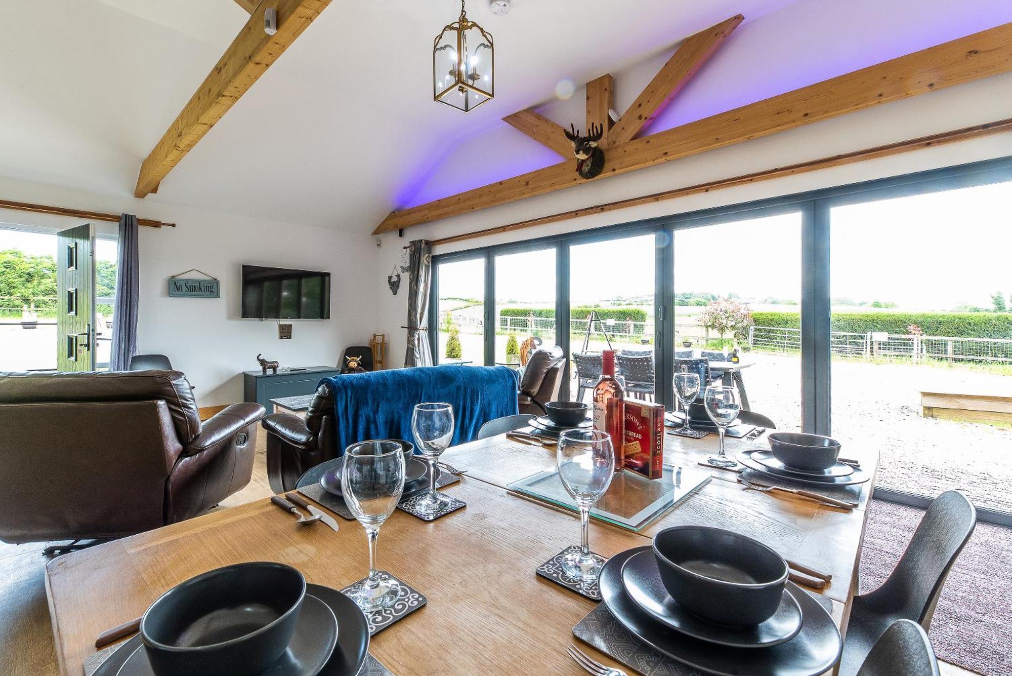 King Richard'S Luxury Lodge - Sleeps Up To 8 ,Dog Friendly ,Near Sherwood Forest At Fairview Farm In Nottingham Set In 88 Acres And Great For Groups,Family Gatherings,Corporate Events Eksteriør billede